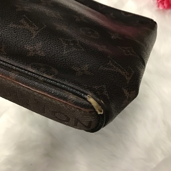 Vintage Louis Vuitton Monogram Crossbody - Picture 5 of 10